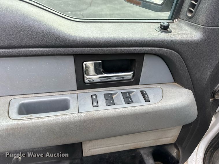 image for item DW3265 2013 Ford F150 XLT SuperCrew pickup truck