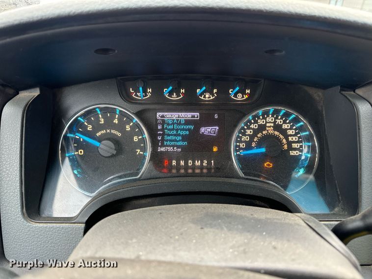 image for item DW3265 2013 Ford F150 XLT SuperCrew pickup truck