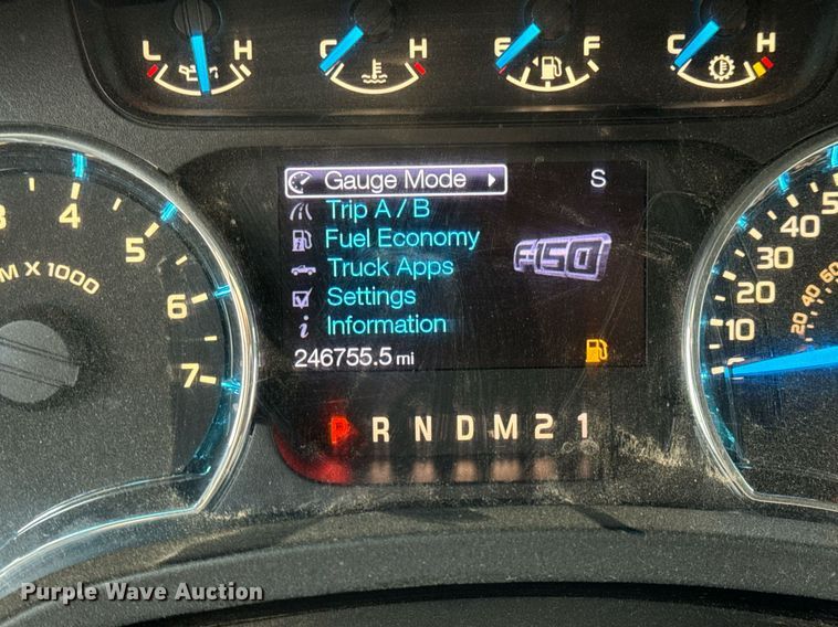 image for item DW3265 2013 Ford F150 XLT SuperCrew pickup truck