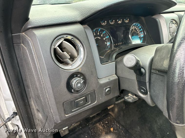 image for item DW3265 2013 Ford F150 XLT SuperCrew pickup truck