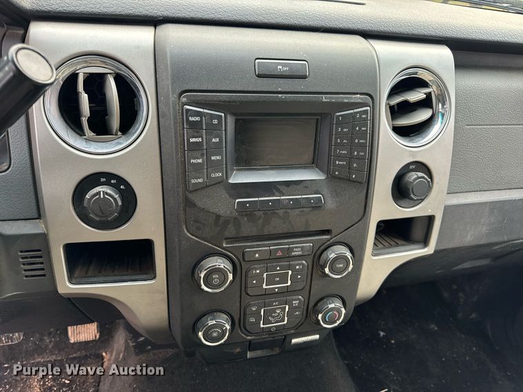 image for item DW3265 2013 Ford F150 XLT SuperCrew pickup truck