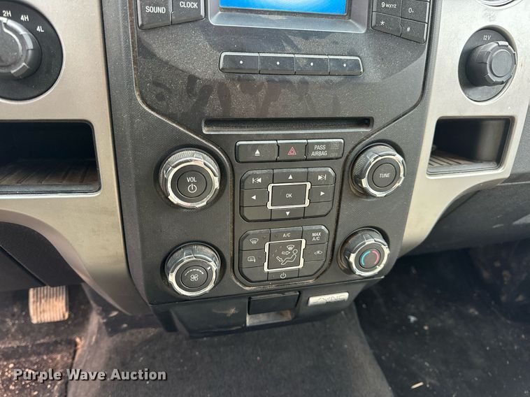 image for item DW3265 2013 Ford F150 XLT SuperCrew pickup truck