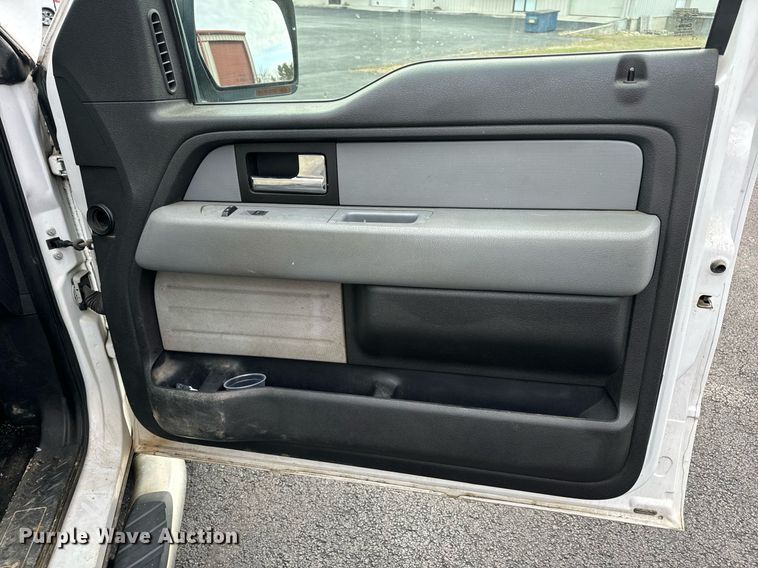 image for item DW3265 2013 Ford F150 XLT SuperCrew pickup truck