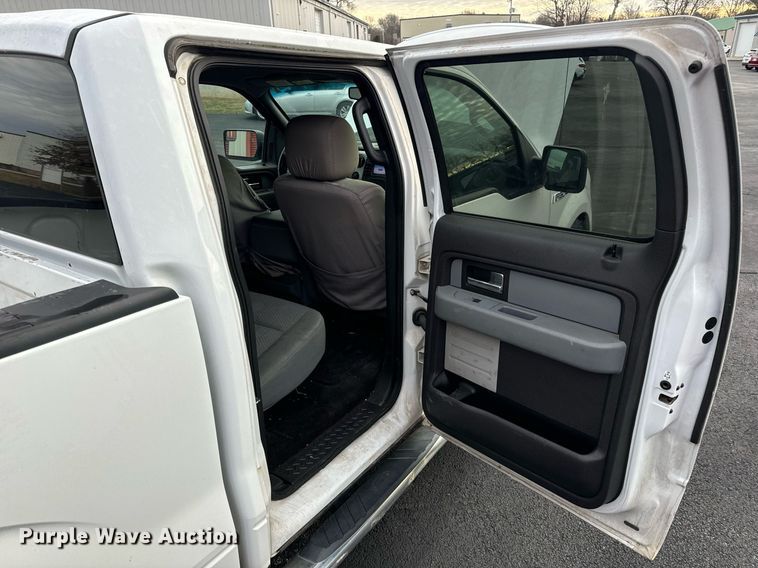 image for item DW3265 2013 Ford F150 XLT SuperCrew pickup truck