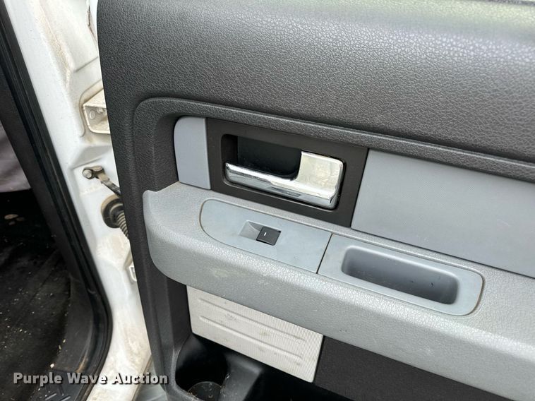 image for item DW3265 2013 Ford F150 XLT SuperCrew pickup truck