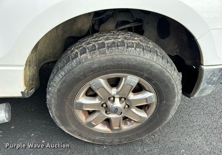 image for item DW3265 2013 Ford F150 XLT SuperCrew pickup truck