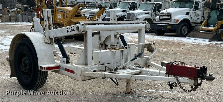 image for item DW3280 Reel trailer