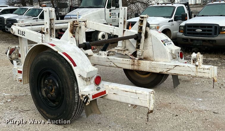 image for item DW3280 Reel trailer