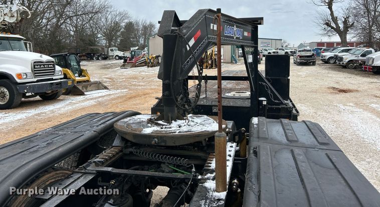 image for item DW3305 2017 Load Trail hydraulic tail equipment trailer