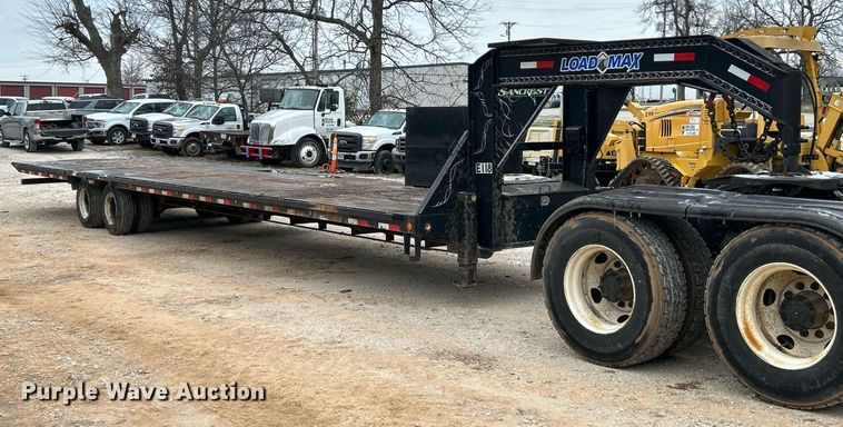 image for item DW3305 2017 Load Trail hydraulic tail equipment trailer