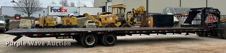 image for item DW3305 2017 Load Trail hydraulic tail equipment trailer