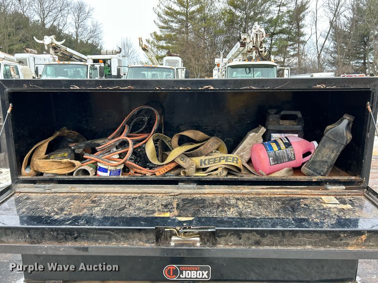 image for item DW3305 2017 Load Trail hydraulic tail equipment trailer