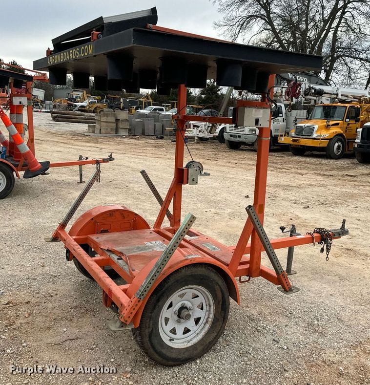 image for item DW3324 2013 Wanco WTSP arrow board