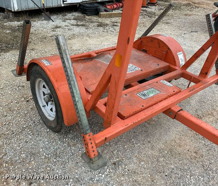 image for item DW3324 2013 Wanco WTSP arrow board