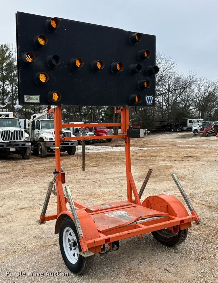 image for item DW3324 2013 Wanco WTSP arrow board