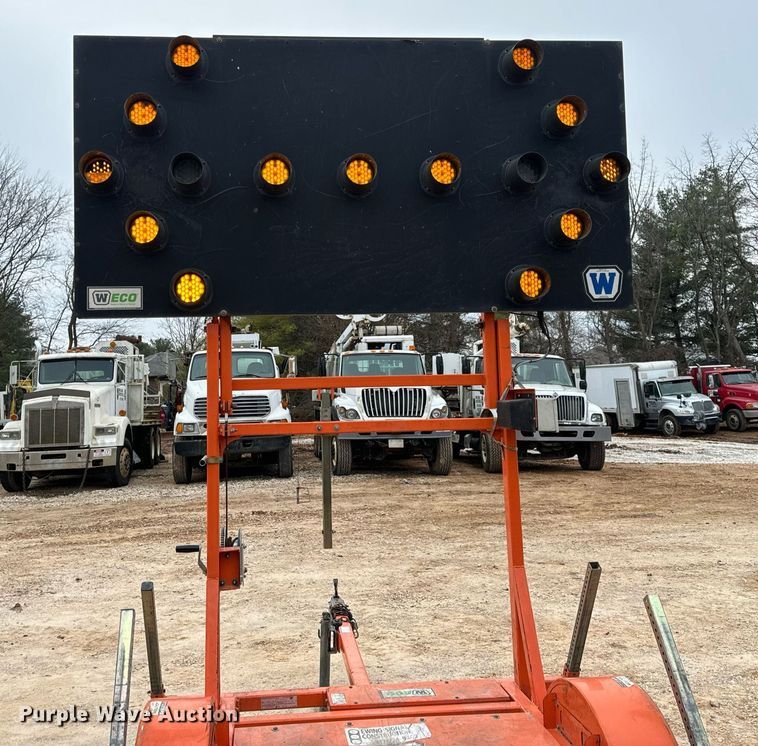 image for item DW3324 2013 Wanco WTSP arrow board