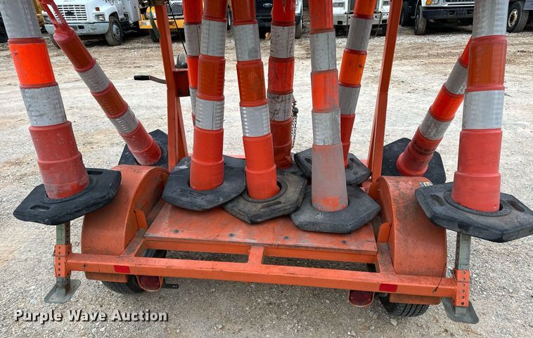 image for item DW3325 2013 Wanco WTSP arrow board