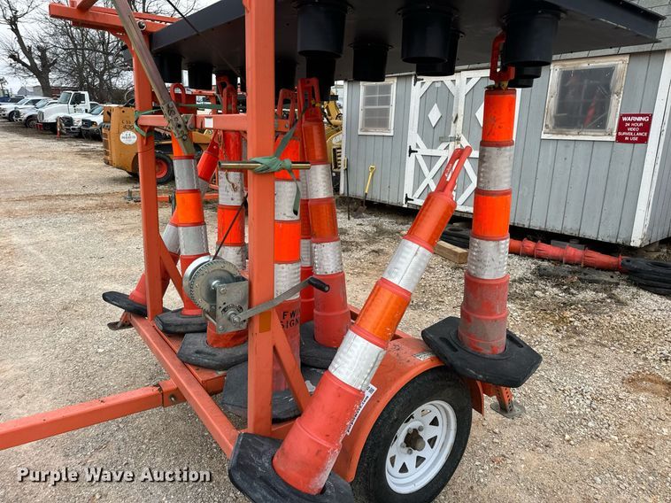 image for item DW3325 2013 Wanco WTSP arrow board