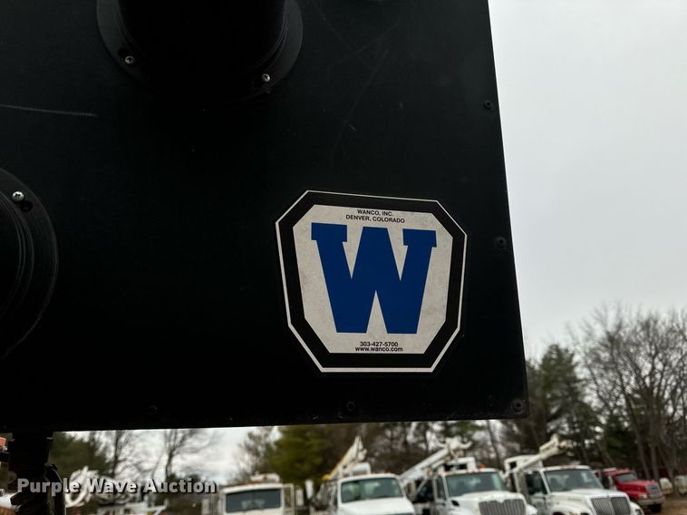 image for item DW3325 2013 Wanco WTSP arrow board