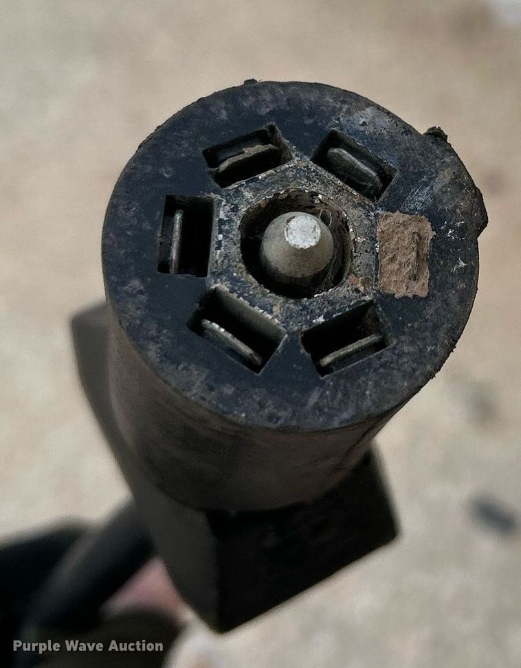 image for item DW3333 2006 Tri-Star equipment trailer