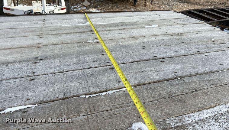 image for item DW3333 2006 Tri-Star equipment trailer