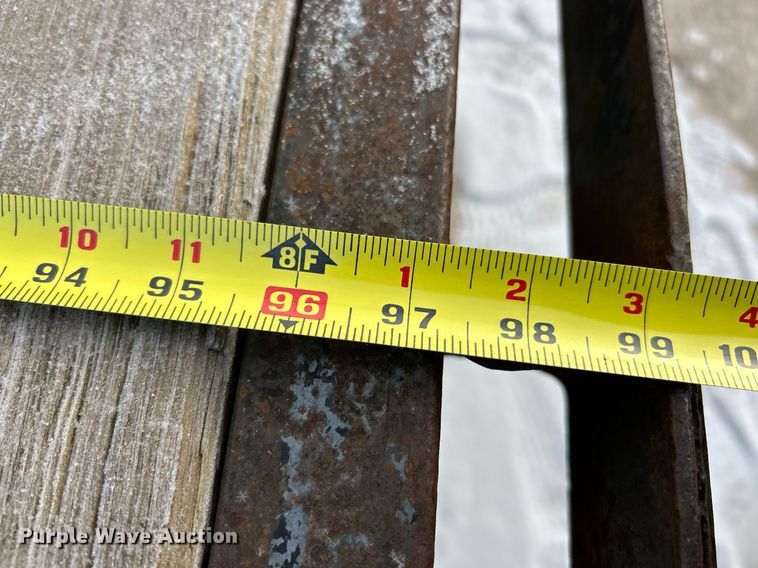 image for item DW3333 2006 Tri-Star equipment trailer