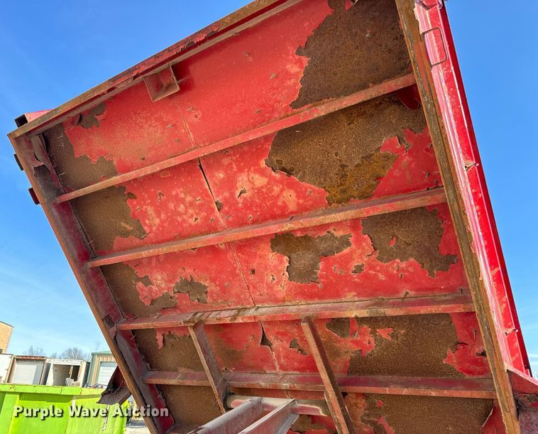 image for item DW3343 2016 Load Trail dump trailer