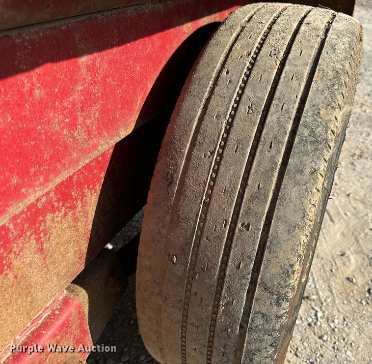 image for item DW3343 2016 Load Trail dump trailer