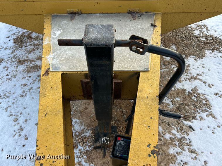 image for item DW3346 2010 Belshe equipment trailer