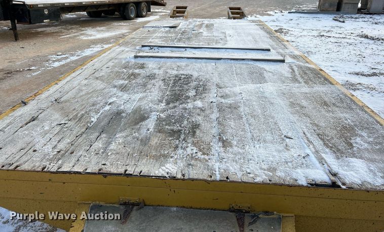 image for item DW3346 2010 Belshe equipment trailer