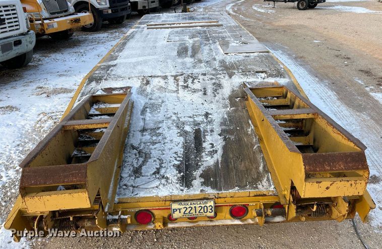 image for item DW3346 2010 Belshe equipment trailer