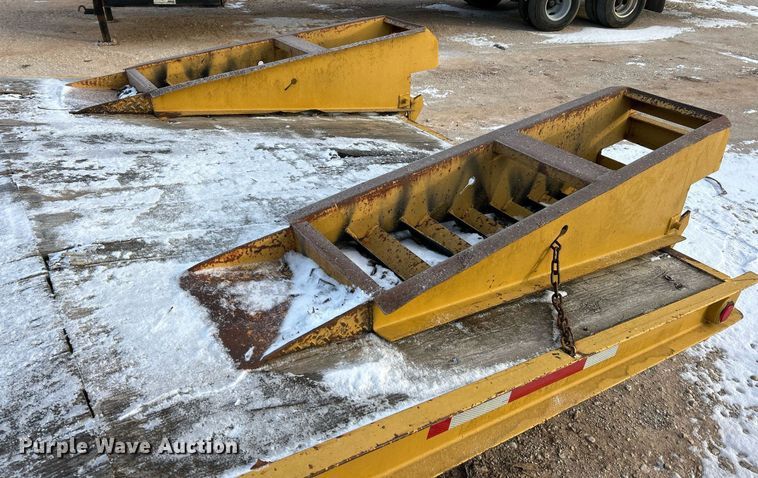 image for item DW3346 2010 Belshe equipment trailer