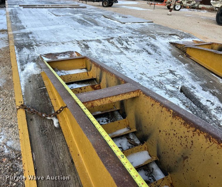 image for item DW3346 2010 Belshe equipment trailer