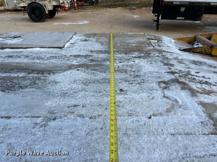 image for item DW3346 2010 Belshe equipment trailer