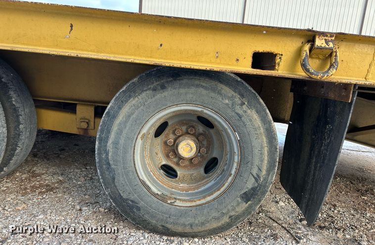 image for item DW3346 2010 Belshe equipment trailer
