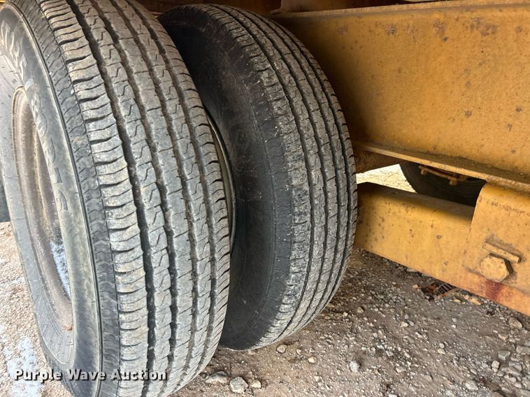 image for item DW3346 2010 Belshe equipment trailer