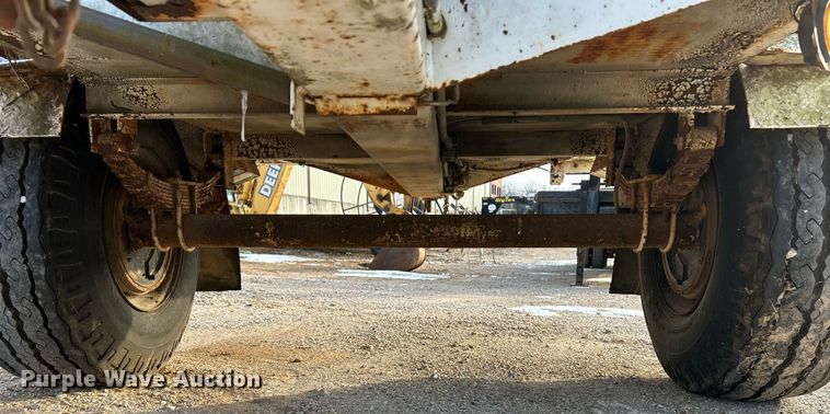 image for item DW3347 1992 Butler BP-8000 pole trailer