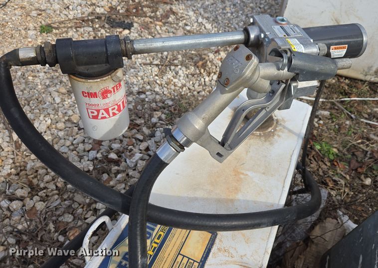 image for item EJ8179 (3) auxiliary fuel tanks