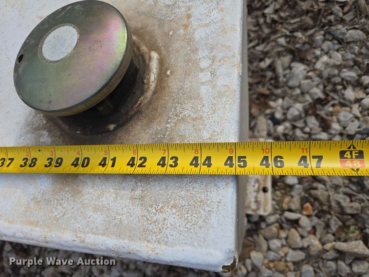 image for item EJ8179 (3) auxiliary fuel tanks