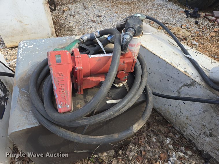 image for item EJ8179 (3) auxiliary fuel tanks