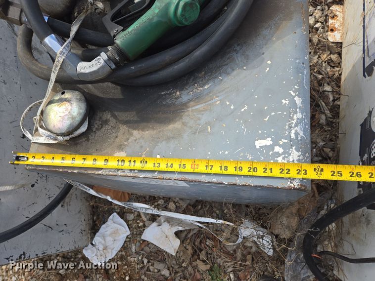 image for item EJ8179 (3) auxiliary fuel tanks