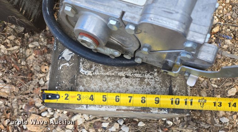 image for item EJ8179 (3) auxiliary fuel tanks