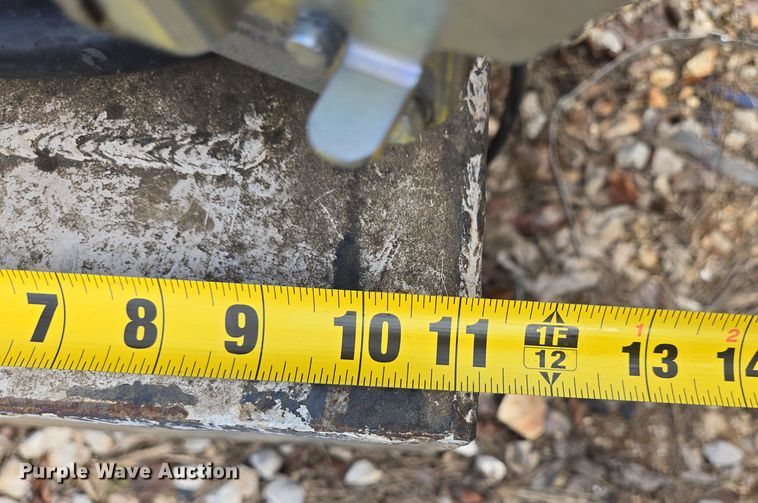 image for item EJ8179 (3) auxiliary fuel tanks