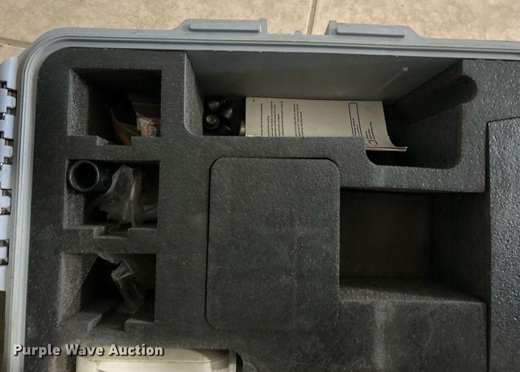 image for item EK2552 Digitrak Falcon F2 locator 