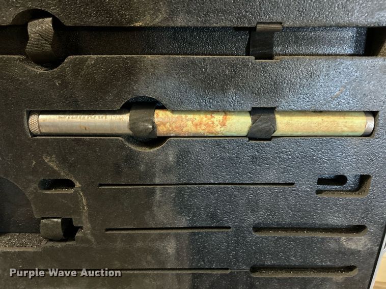 image for item EK2552 Digitrak Falcon F2 locator 