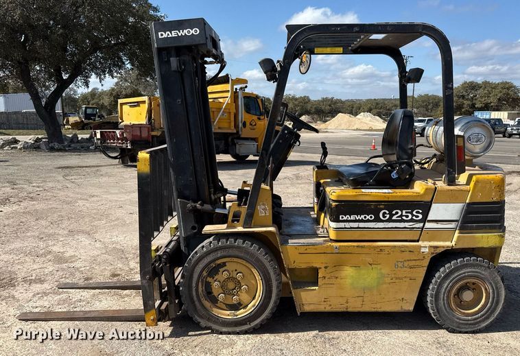 image for item DJ0936 Daewoo G25S forklift