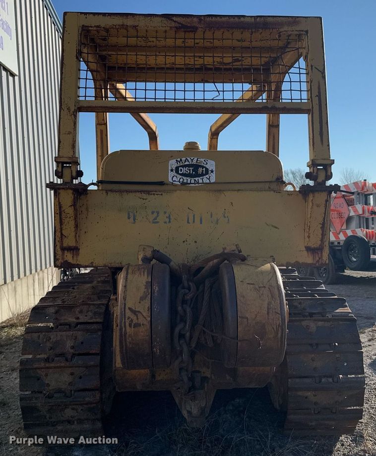 image for item DO0256 Caterpillar D6 dozer