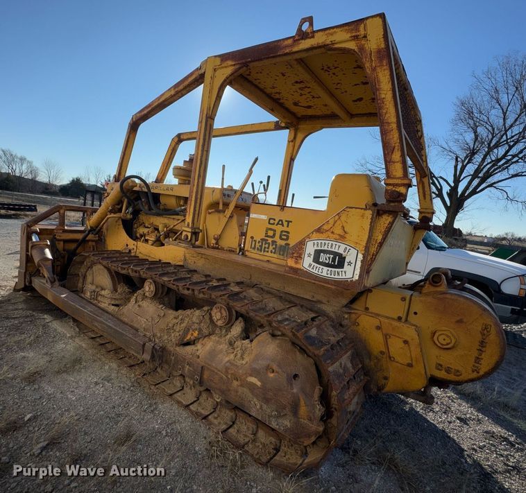 image for item DO0256 Caterpillar D6 dozer