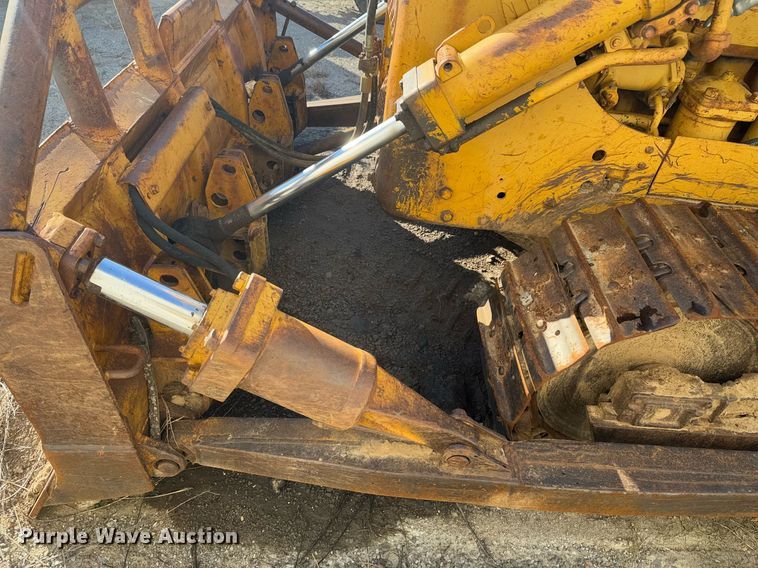 image for item DO0256 Caterpillar D6 dozer