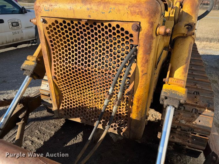 image for item DO0256 Caterpillar D6 dozer